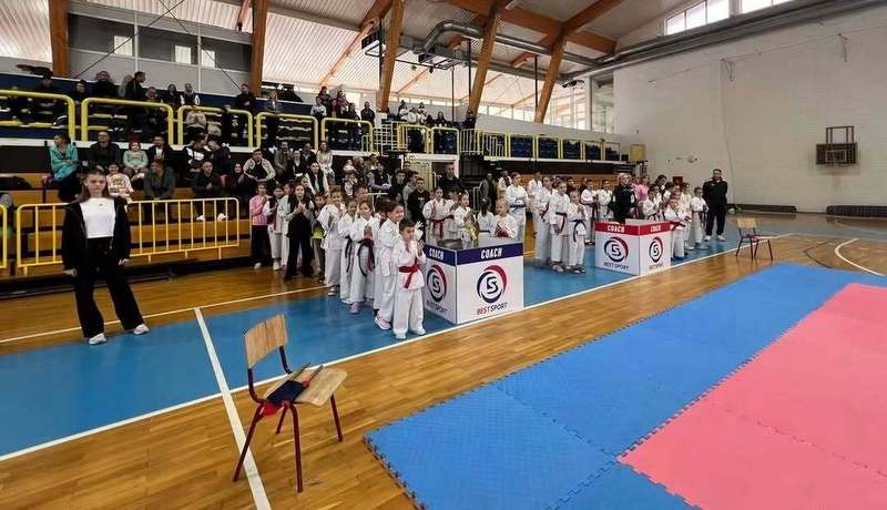180 karatista na turniru „Miloš Delić“